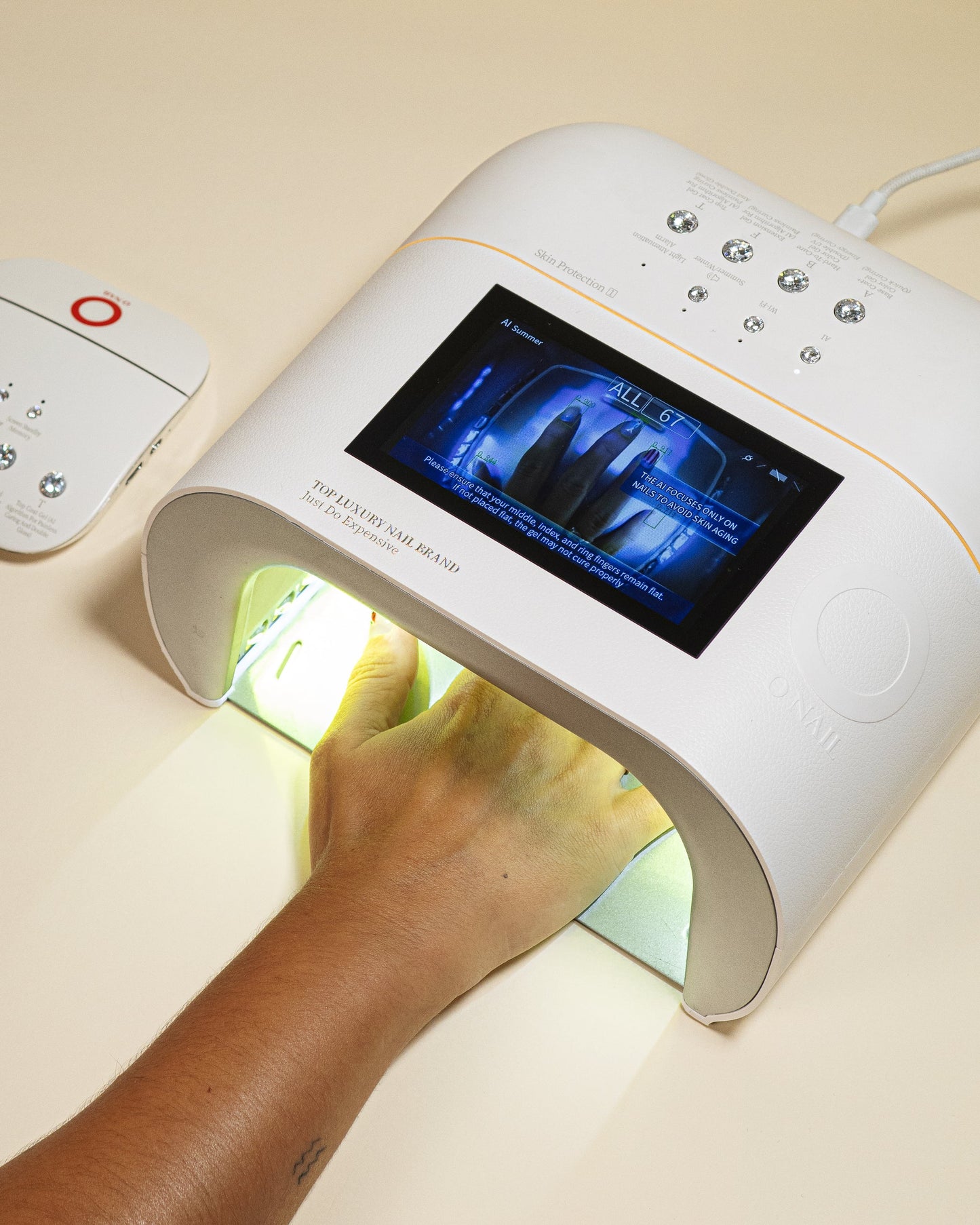 Lámpara O'Nail IA – TECNOLOGÍA ADAPTADA A TÍ.