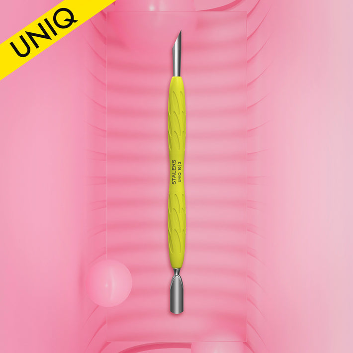 Empujador de Manicura Gummy UNIQ 10 TYPE 2 Mango de Silicona Amarillo STALEKS