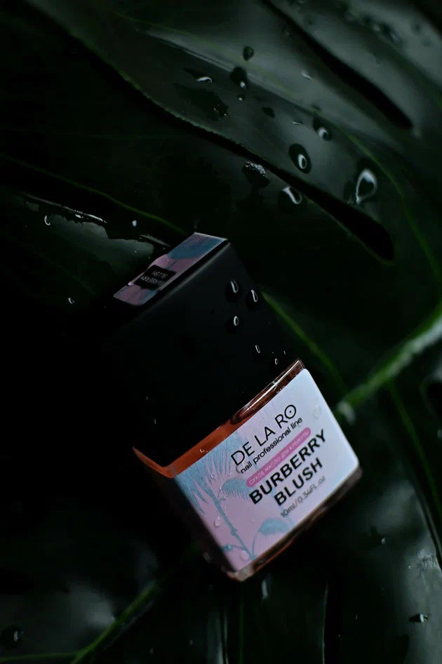 Dry cuticle oil with shimmer Burberry Blush - 50ml DELARO