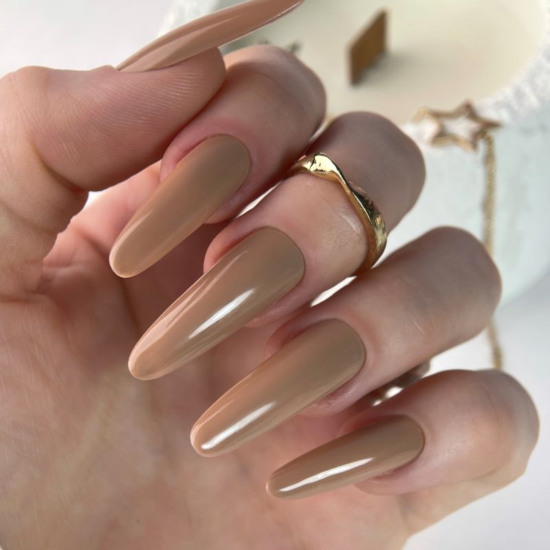 Mokko 05 DE LA RO - uñas