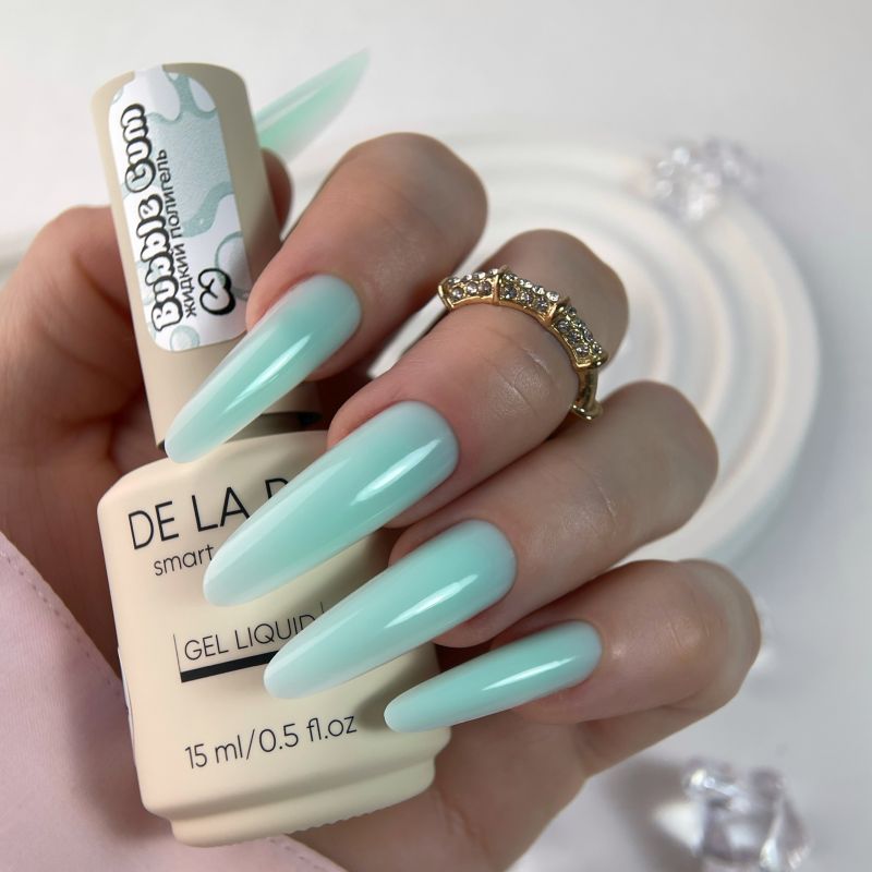 DE LA RO Polygel Bubble Gum 03 aplicado en uñas