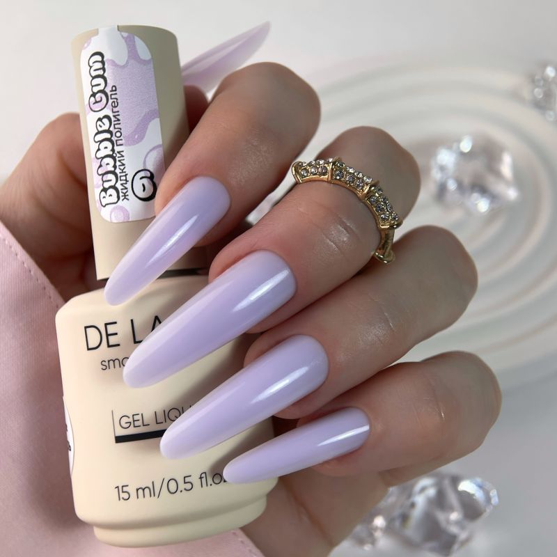 DE LA RO Polygel Bubble Gum 06 aplicado en uñas
