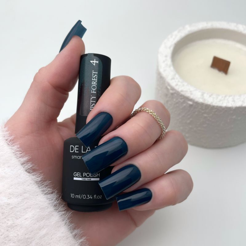 Misty Forest 04 DE LA RO - uñas